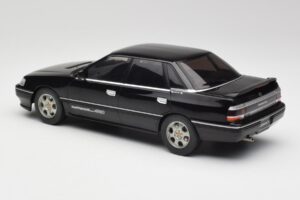 Subaru Legacy RS Juodas IXO 1:18 18CMC131A Metalas - nuotrauka 5 iš 6