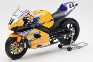 Suzuki GSX-R 1000 Team Alstare Corona Extra T. Corser WSB 2005 Minichamps 1:12 122052211 Metalas - nuotrauka 2 iš 6