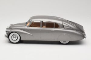 Tatra 87 Pilkas MCG 1:18 MCG18068 Metalas - nuotrauka 3 iš 6