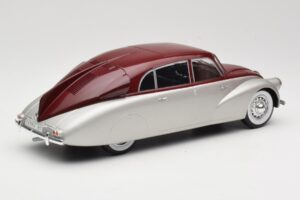 Tatra 87 Sidabrinis & Tamsiai Raudonas MCG 1:18 MCG18067 Metalas - nuotrauka 2 iš 6
