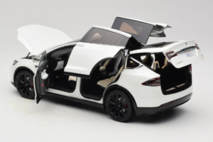 Tesla Model X Baltas OEM 1:18 TESLA001 Metalas - nuotrauka 5 iš 8