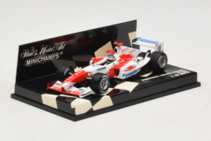 Toyota TF104 Panasonic #16 C. da Matta Panasonic Toyota Racing 2004 Minichamps 1:43 400040016 Metalas - nuotrauka 2 iš 5