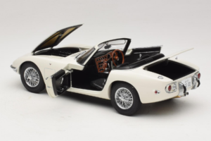 Toyota 2000 GT Kabrioletas Baltas James Bond Collection AUTOart 1:18 78731 Metalas - nuotrauka 5 iš 8