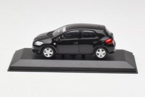 Toyota Auris E150 Juodas Minichamps 1:43 TOYOTA004 Metalas