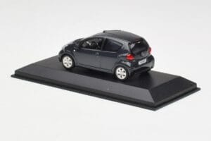 Toyota Aygo AB10 Grey Metallic Minichamps 1:43 AYGO001 Metalas - nuotrauka 3 iš 4