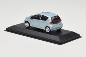 Toyota Aygo Light Blue Metallic Minichamps 1:43 TOYOTA012 Metalas - nuotrauka 3 iš 4