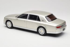 Toyota Century Silver Metallic Kyosho 1:18 KSR18036S Metalas - nuotrauka 5 iš 6