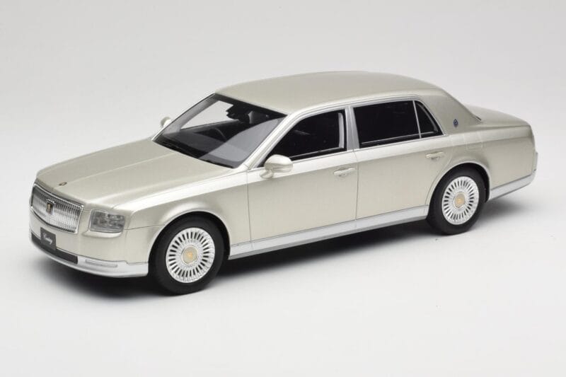 Toyota Century Silver Metallic Kyosho 1:18 KSR18036S Metalas