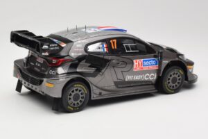 Toyota GR Yaris Rally1 #17 Toyota Gazoo Racing WRT S. Ogier / V. Landais Rally Finland 2024 IXO 1:18 18RMC216 Metalas - nuotrauka 2 iš 6