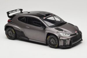 Toyota GR Yaris Rally2 Pilkas IXO 1:18 18CMC210 Metalas - nuotrauka 4 iš 6