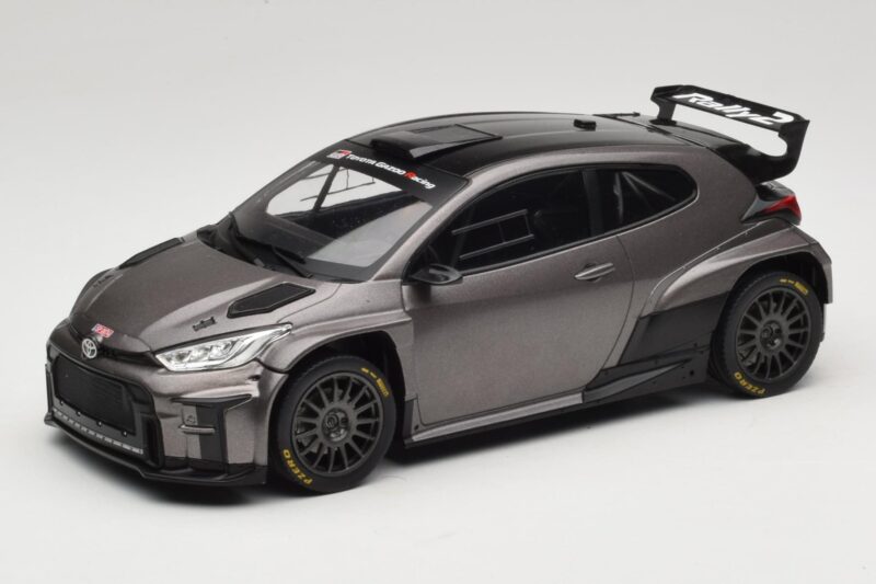Toyota GR Yaris Rally2 Pilkas IXO 1:18 18CMC210 Metalas
