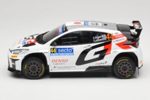 Toyota GR Yaris Rally2 #44 H. Kogure Rally Finland 2024 IXO 1:18 18RMC212B Metalas - nuotrauka 3 iš 6
