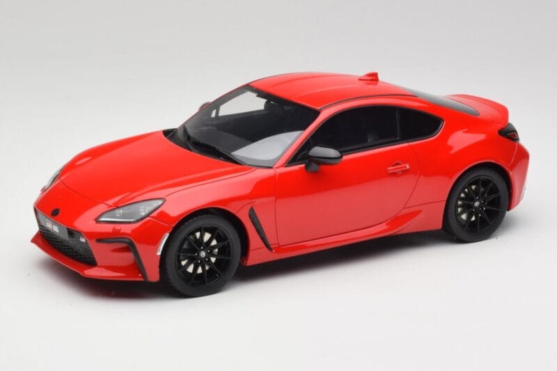 Toyota GR86 ZN8 Ignition Raudonas Otto 1:18 OT470 Derva