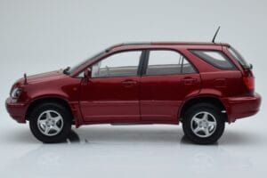 Toyota Harrier Raudonas Metalinis AUTOart 1:18 70035 Metalas - nuotrauka 4 iš 8