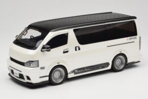 Toyota Hiace Super GL Pearl White Otto 1:18 OT1136 Derva