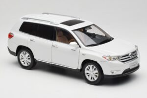Toyota Highlander XU40 Baltas Paudi Model 1:18 2043612-W1 Metalas - nuotrauka 6 iš 8