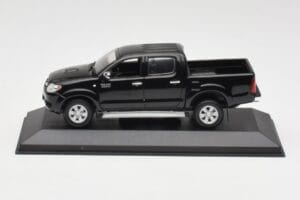 Toyota Hilux Juodas Minichamps 1:43 400166662 Metalas