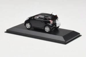 Toyota iQ Juodas & Baltas Geneva Motor Show 2009 Minichamps 1:43 400166801 Metalas - nuotrauka 3 iš 4