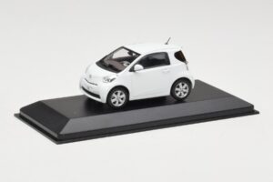Toyota iQ Baltas Minichamps 1:43 TOYOTA009 Metalas - nuotrauka 2 iš 4