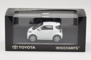 Toyota iQ Baltas Minichamps 1:43 TOYOTA009 Metalas - nuotrauka 4 iš 4