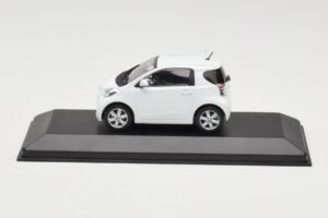 Toyota iQ Baltas Minichamps 1:43 TOYOTA009 Metalas