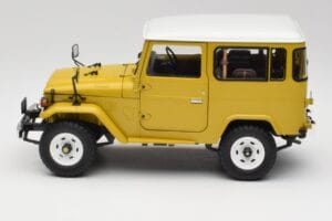 Toyota Land Cruiser FJ40 Garstyčių Geltonas Kyosho 1:18 08971Y Metalas - nuotrauka 4 iš 8