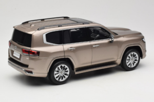Toyota Land Cruiser LC300 ZX Auksinis LCD 1:18 LCD18013-ZX-GO Metalas - nuotrauka 3 iš 8