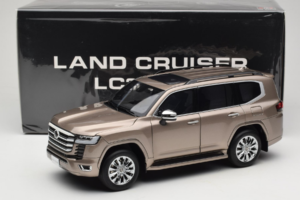 Toyota Land Cruiser LC300 ZX Auksinis LCD 1:18 LCD18013-ZX-GO Metalas - nuotrauka 8 iš 8