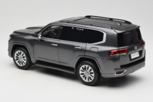 Toyota Land Cruiser LC300 ZX Pilkas LCD 1:18 LCD18013-ZX-GR Metalas - nuotrauka 7 iš 8
