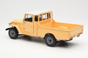 Toyota Land Cruiser Pickup Smėlio Kyosho 1:18 08958BE Metalas - nuotrauka 7 iš 8