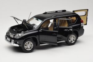 Toyota Land Cruiser Prado J150 Juodas Paudi Model 1:18 623132-BK Metalas - nuotrauka 2 iš 8