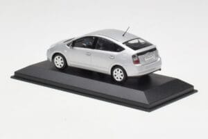Toyota Prius Sidabrinis Minichamps 1:43 TOYOTA005 Metalas - nuotrauka 3 iš 4