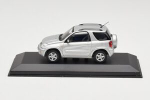 Toyota RAV4 XA20 Sidabrinis Šviesus Interjeras Minichamps 1:43 31434205 Metalas
