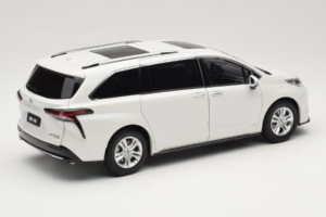Toyota Sienna XL30 Baltas OEM 1:18 TOYOTA013 Metalas - nuotrauka 3 iš 8