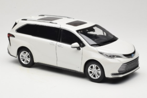 Toyota Sienna XL30 Baltas OEM 1:18 TOYOTA013 Metalas - nuotrauka 6 iš 8