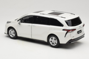 Toyota Sienna XL30 Baltas OEM 1:18 TOYOTA013 Metalas - nuotrauka 7 iš 8