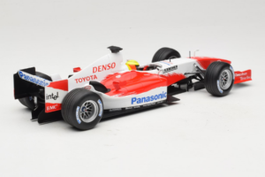 Toyota TF105 #17 R. Schumacher Panasonic Toyota Racing Showcar 2005 Minichamps 1:18 100050087 Metalas - nuotrauka 2 iš 7