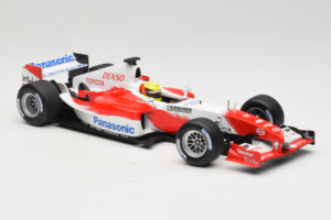 Toyota TF105 #17 R. Schumacher Panasonic Toyota Racing Showcar 2005 Minichamps 1:18 100050087 Metalas - nuotrauka 4 iš 7