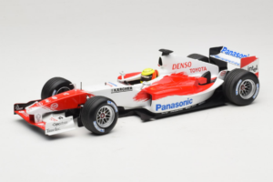 Toyota TF105 #17 R. Schumacher Panasonic Toyota Racing Showcar 2005 Minichamps 1:18 100050087 Metalas