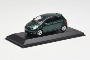 Toyota Yaris XP10 Oxford Green Minichamps 1:43 400166501 Metalas - nuotrauka 2 iš 4