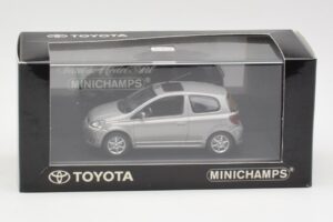 Toyota Yaris XP10 TS Pilkas Minichamps 1:43 TOYOTA007 Metalas - nuotrauka 2 iš 3