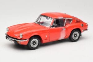 Triumph GT6 Mk3 Raudonas Sun Star 1:18 1056 Metalas