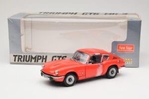 Triumph GT6 Mk3 Raudonas Sun Star 1:18 1056 Metalas - nuotrauka 6 iš 6
