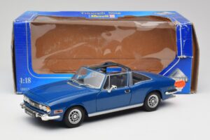 Triumph Stag Mk1 Sapphire Blue Revell 1:18 8815 Metalas - nuotrauka 8 iš 8