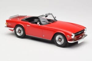 Triumph TR6 PI Raudonas Minichamps 1:18 155132031 Metalas - nuotrauka 4 iš 6