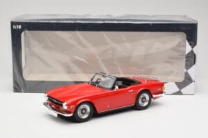Triumph TR6 PI Raudonas Minichamps 1:18 155132031 Metalas - nuotrauka 6 iš 6
