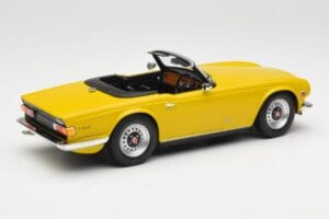 Triumph TR6 RHD Geltonas Minichamps 1:18 155132034 Metalas - nuotrauka 2 iš 6