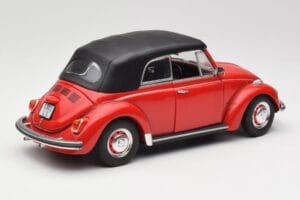 Volkswagen 1302 LS Kabrioletas Raudonas Revell 1:18 08470 Metalas - nuotrauka 3 iš 8