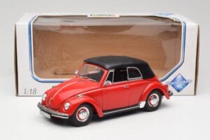 Volkswagen 1302 LS Kabrioletas Raudonas Revell 1:18 08470 Metalas - nuotrauka 8 iš 8