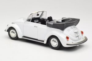 Volkswagen 1302 LS Kabrioletas Baltas Revell 1:18 8415 Metalas - nuotrauka 7 iš 8